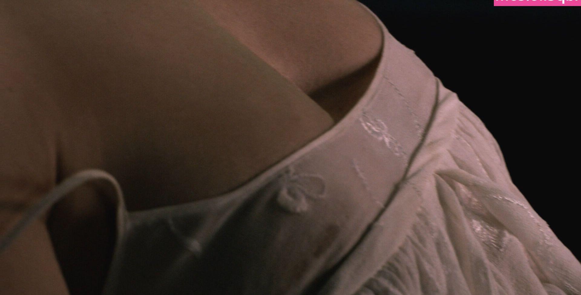 25P Lauren German nude