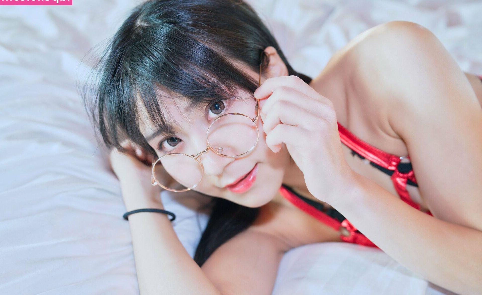 25P Yanagimaru nude