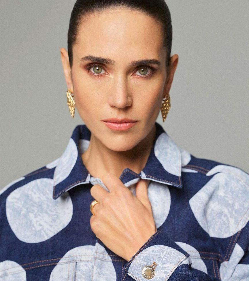 25P Jennifer Connelly nude