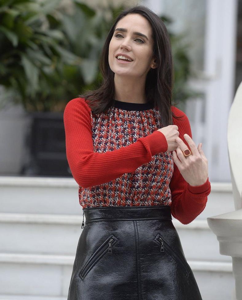25P Jennifer Connelly nude