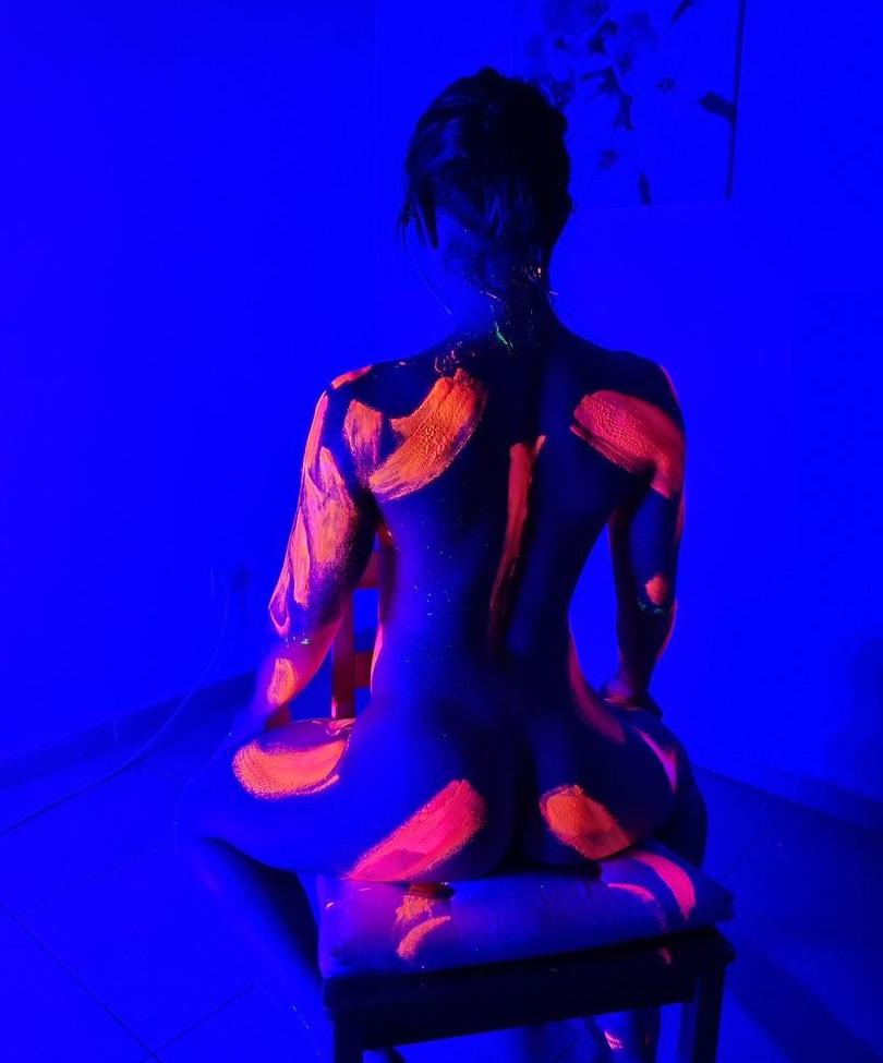 25P Daniella Shutov nude