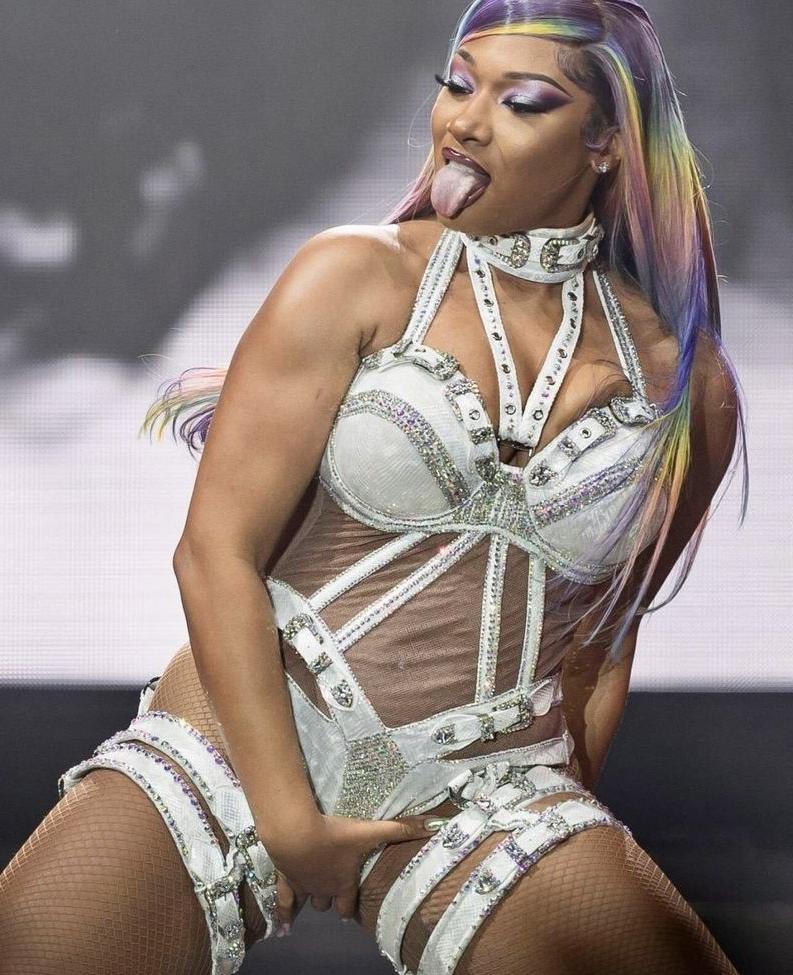 25P Megan Thee Stallion nude
