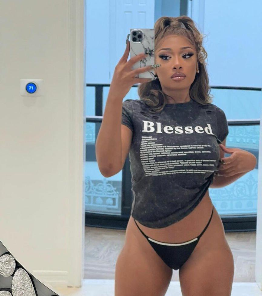 25P Megan Thee Stallion nude