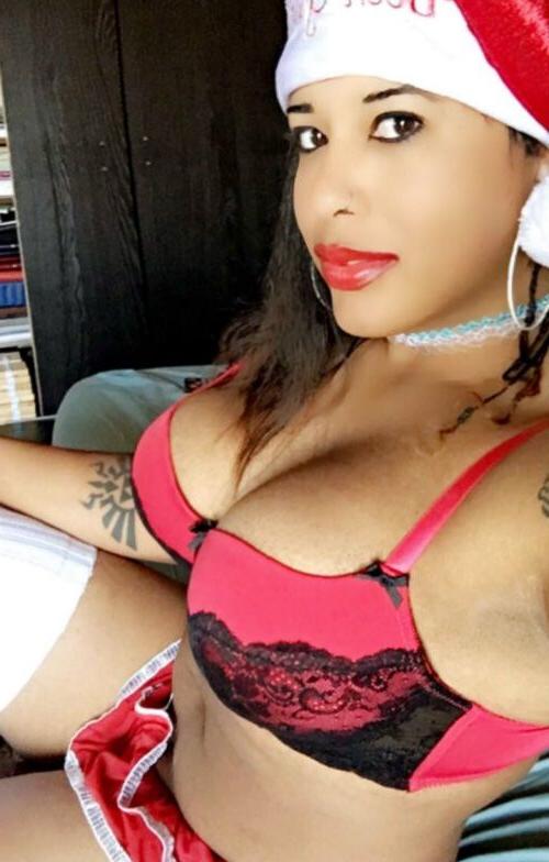 25P Nyla Rose nude