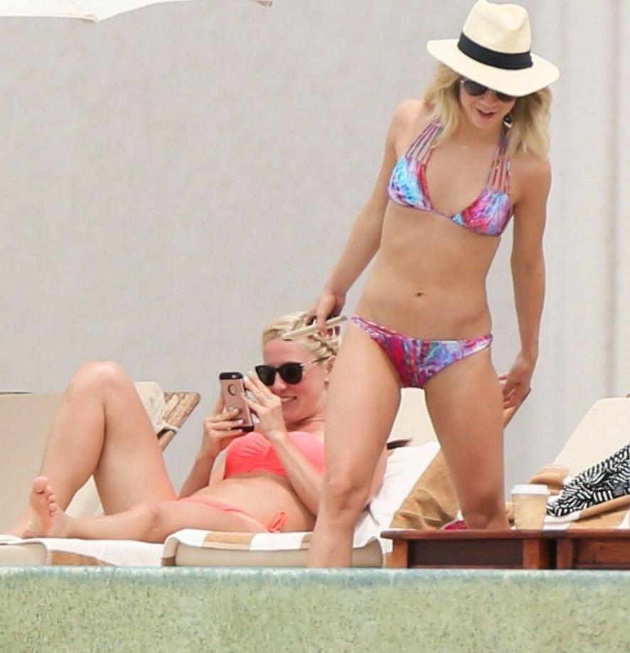 25P Julianne Hough nude