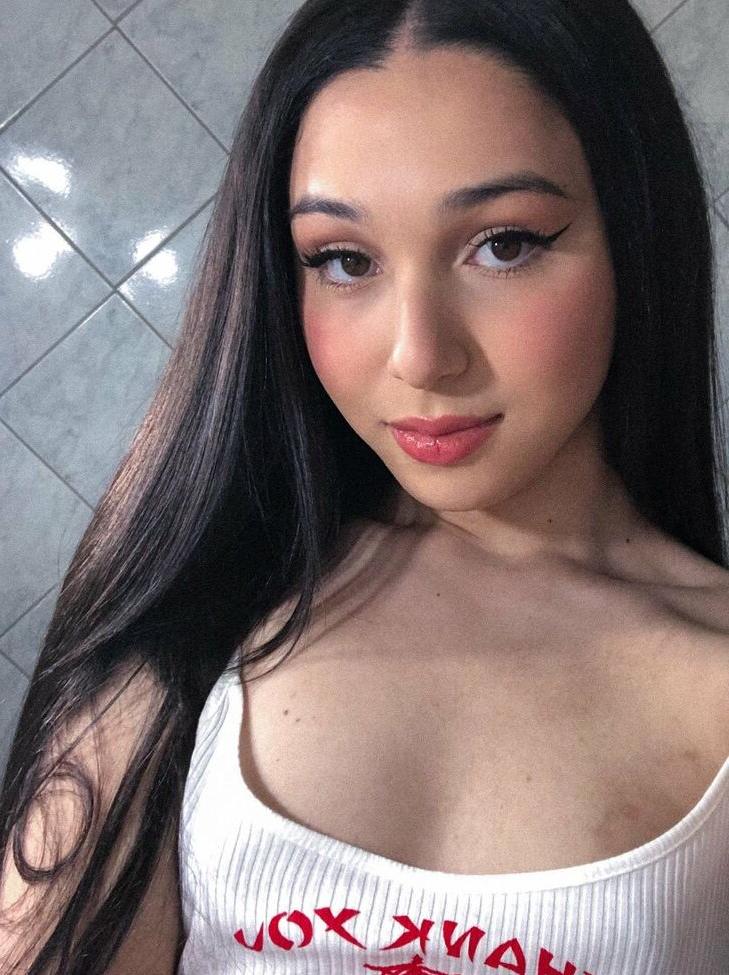 25P Luana Moraes nude