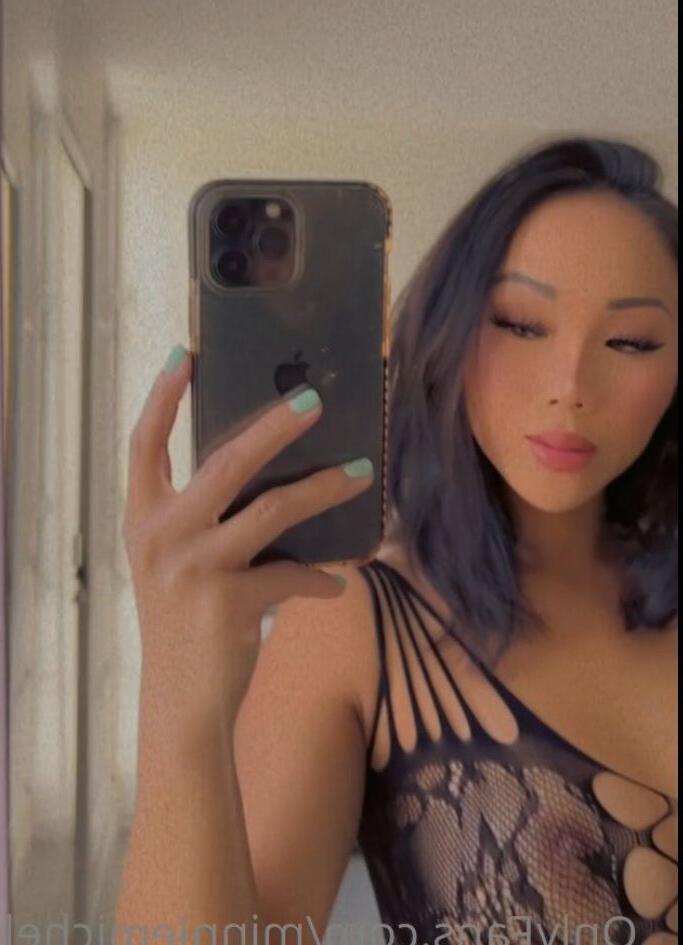 25P Michele Uemoto nude