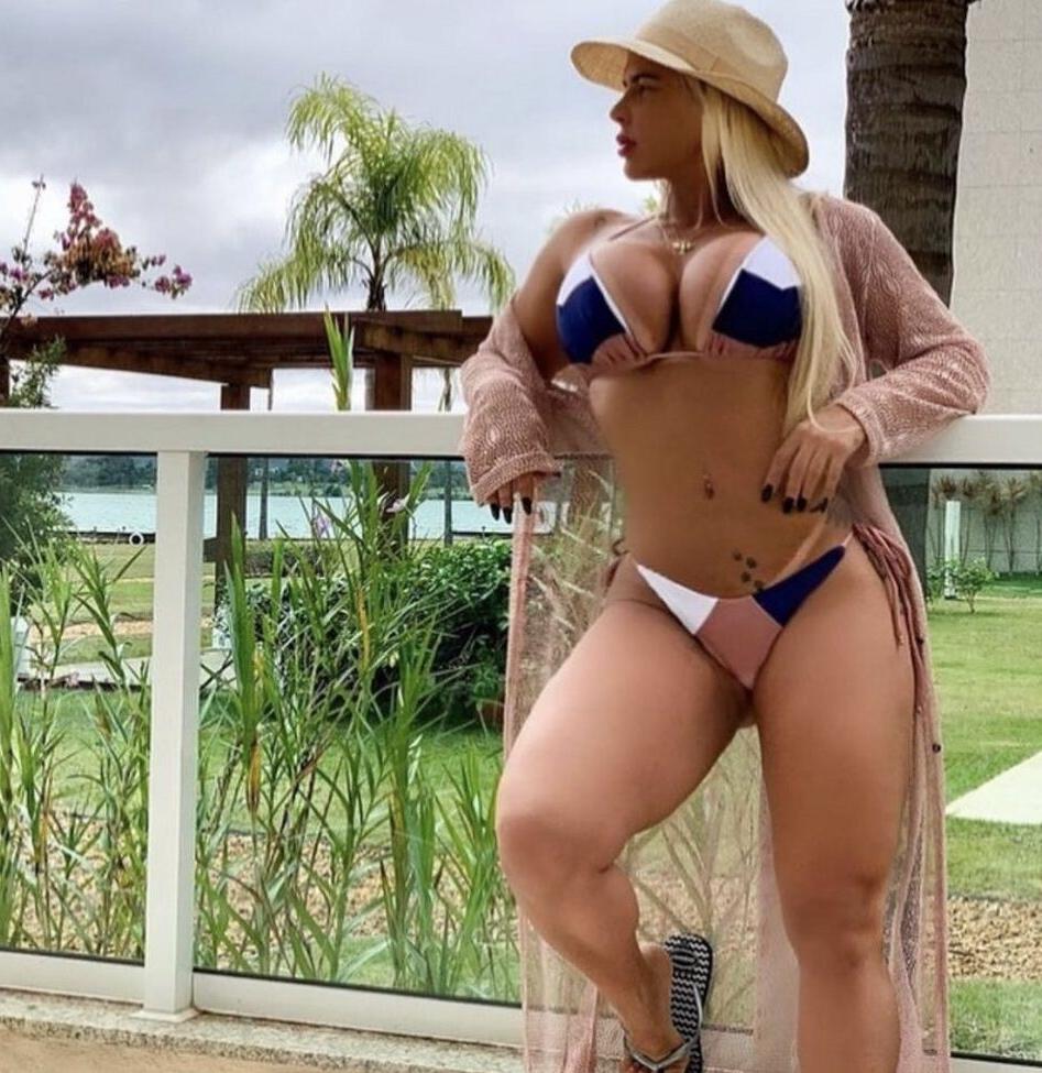 25P Denise Rocha nackt