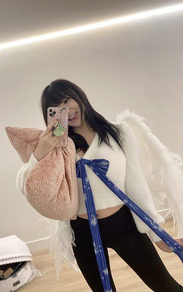 25P AriaSaki nude