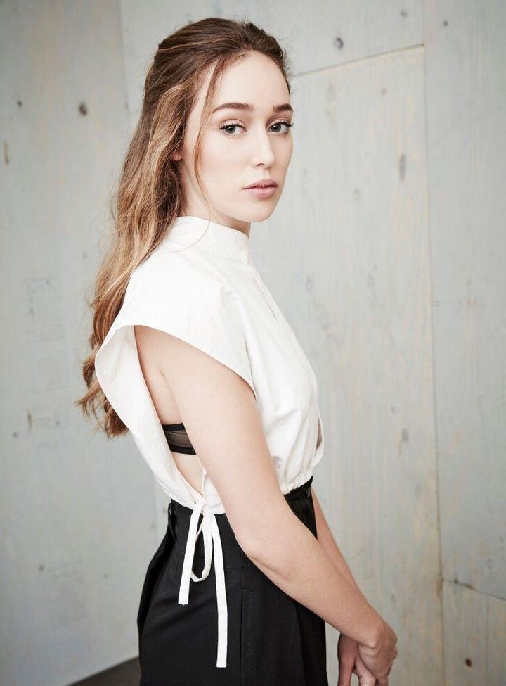 25P Alycia Debnam Carey nude