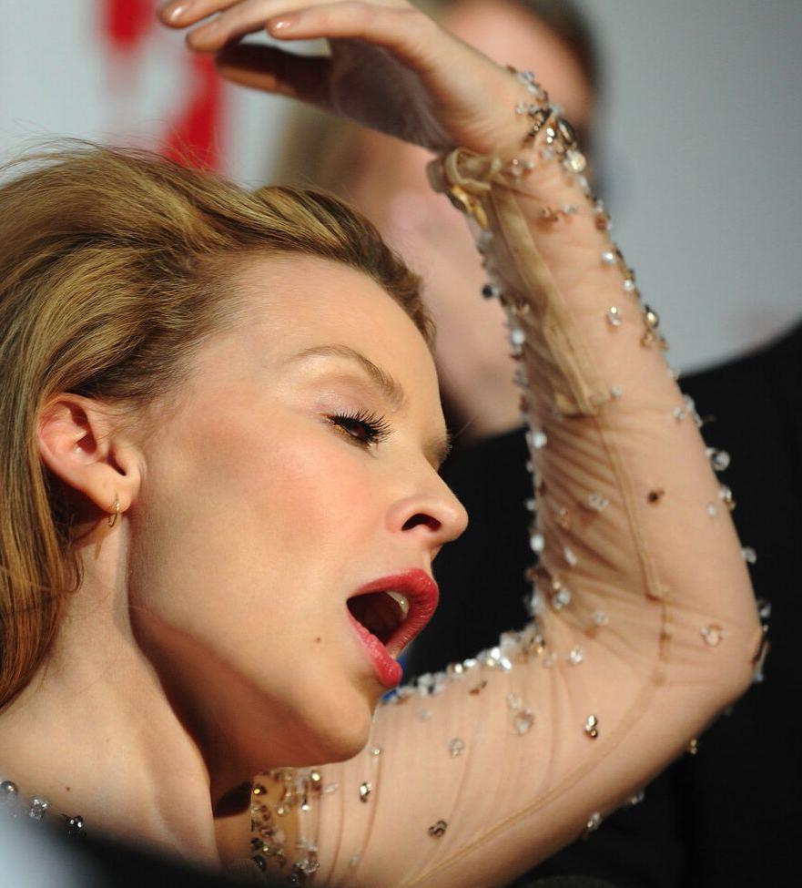 25P Kylie Minogue nude