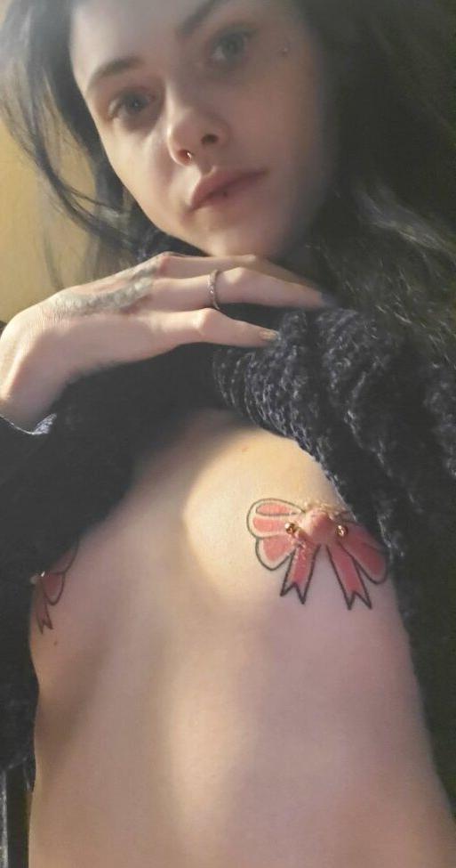 25P Hannah Hays nude