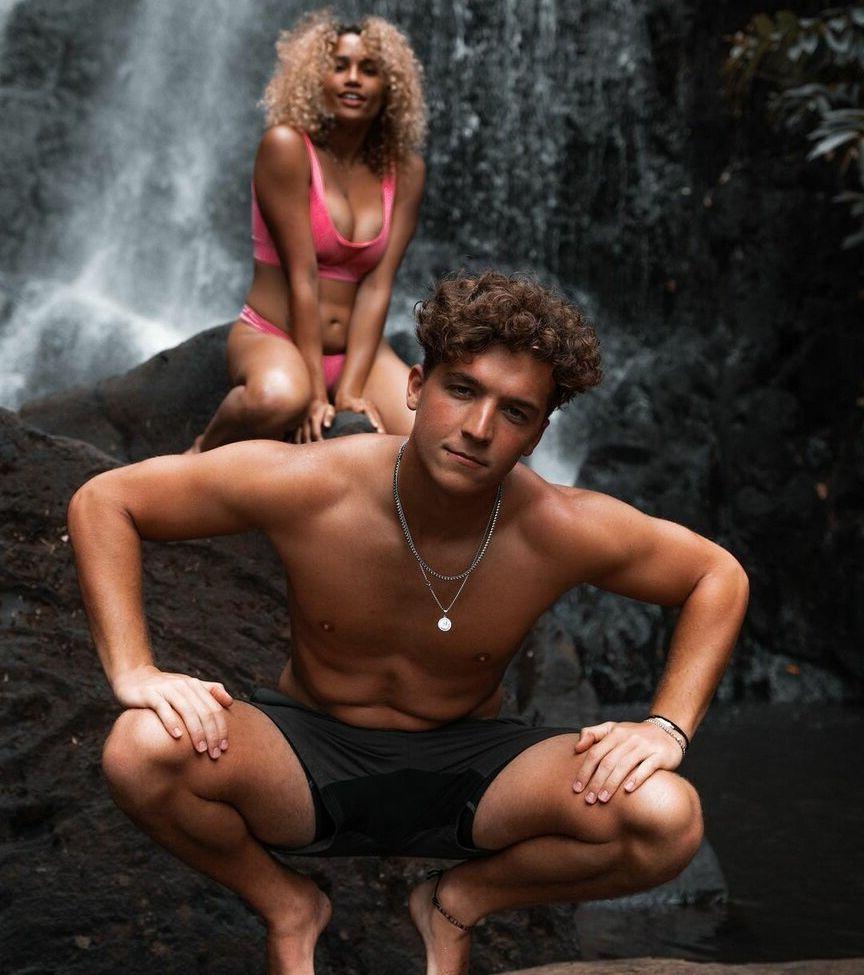 16P Salah Brooks nude