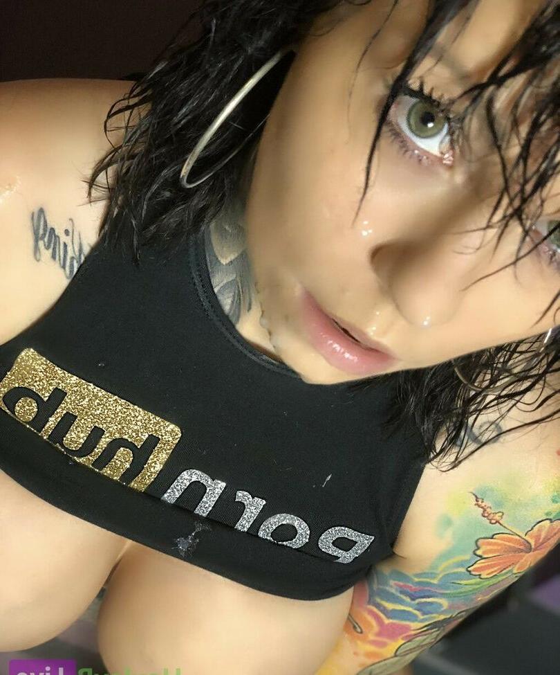 25P Hayley_B nude
