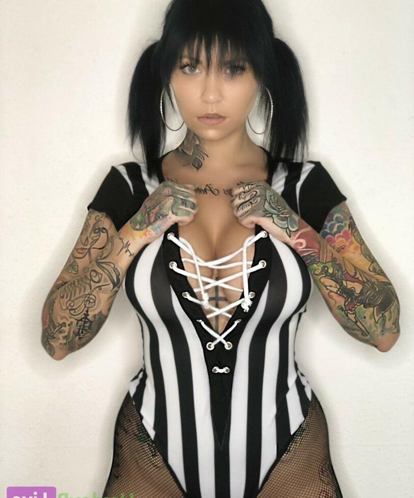 25P Hayley_B nude