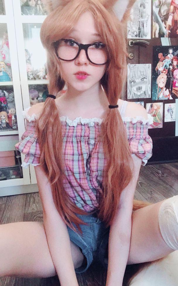 25P Kawaii Fox Tyan nude