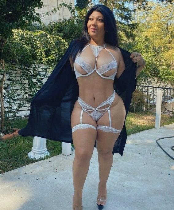 25P Jessica Palacios nude