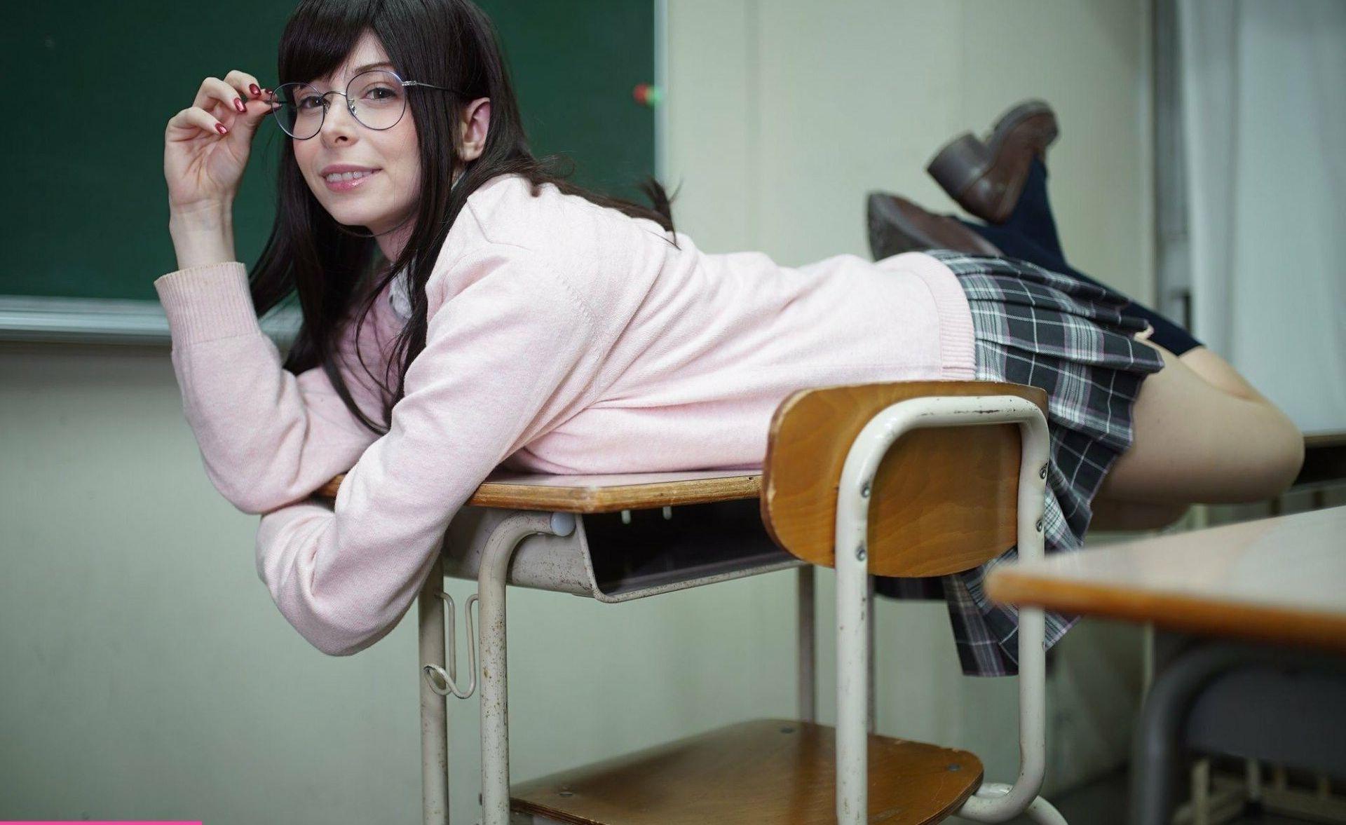 25P Yuriko Tiger nude