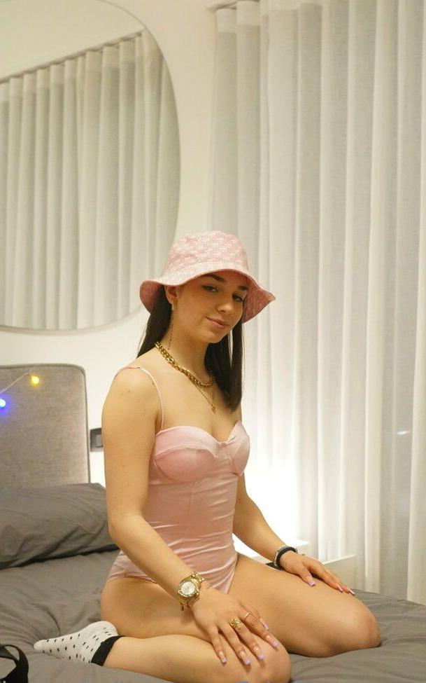 25P Myriam Sava nude
