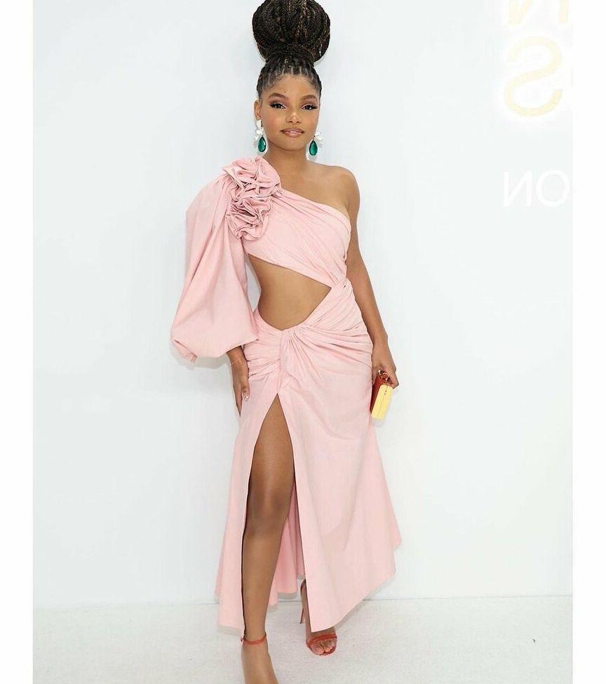 25P Halle Bailey nude