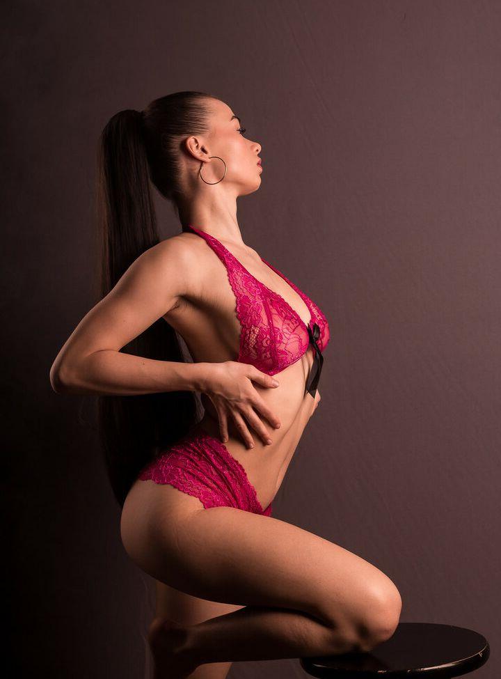 25P Florine Mazoyer nude