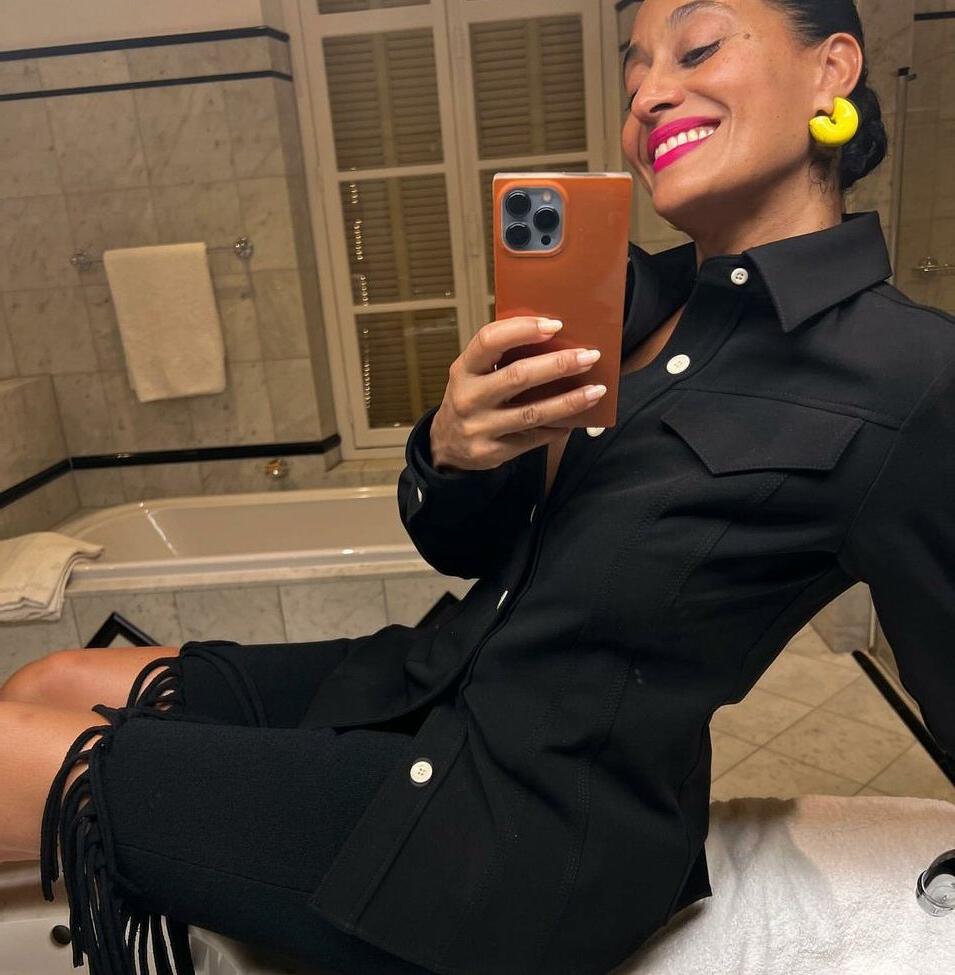 25P Tracee Ellis Ross nude