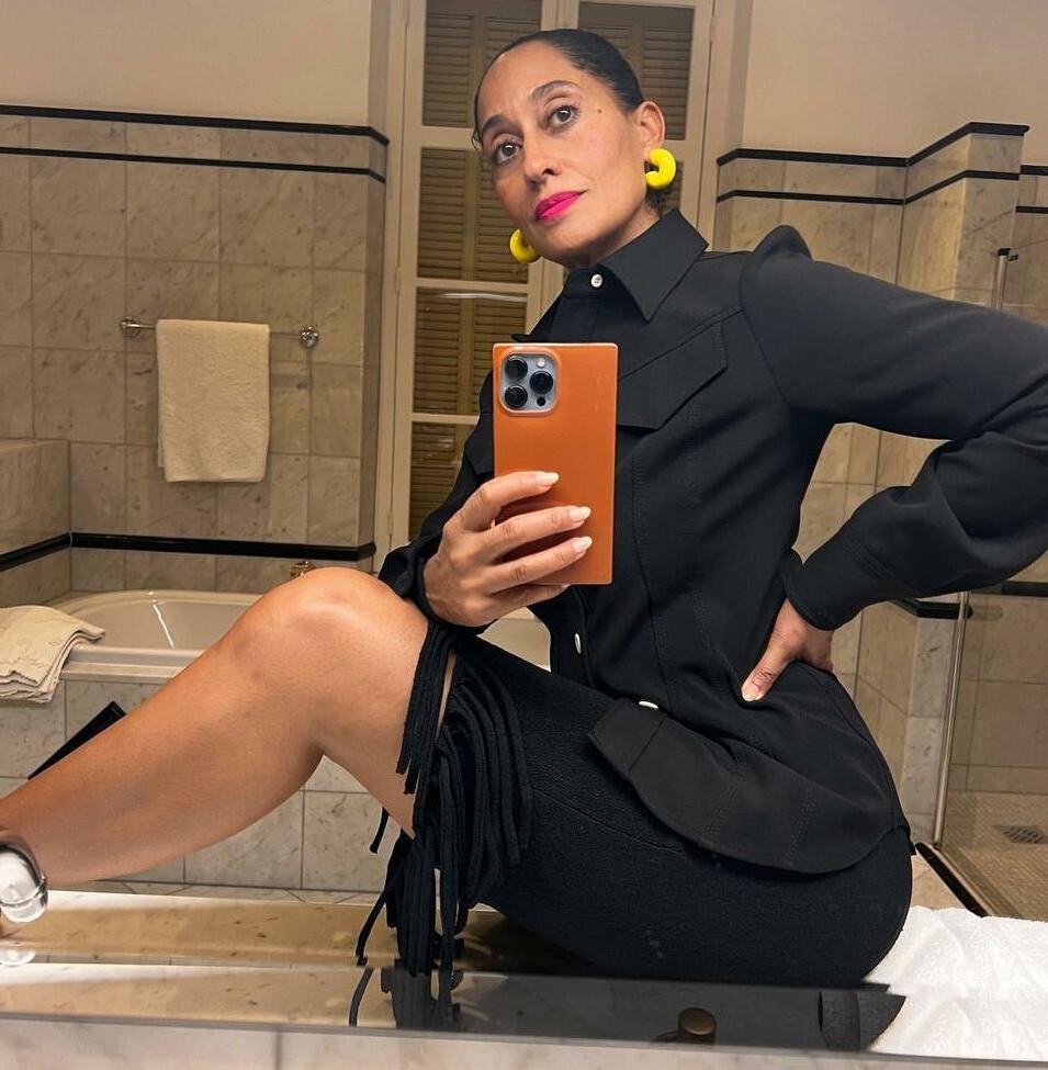 25P Tracee Ellis Ross nude