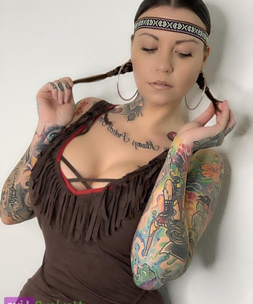 25P Ms Hayley B nude