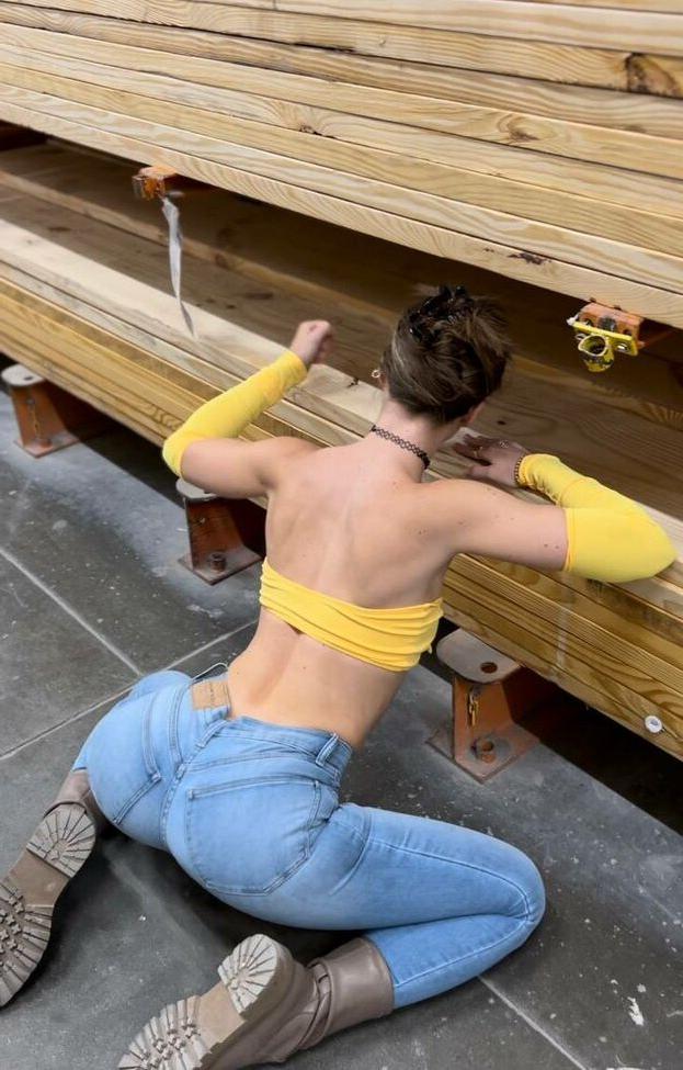 14P Ellie Handygirl nude