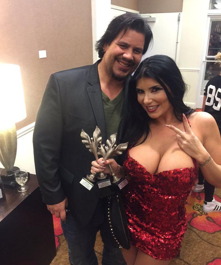 25P Romi Rain nude