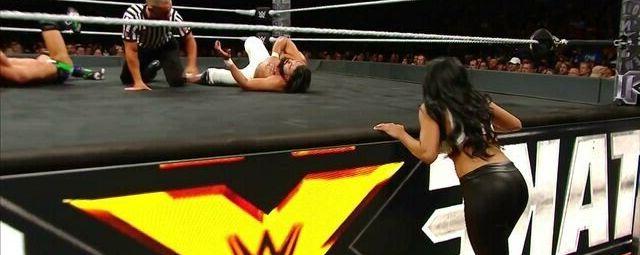 25P Zelina Vega nude
