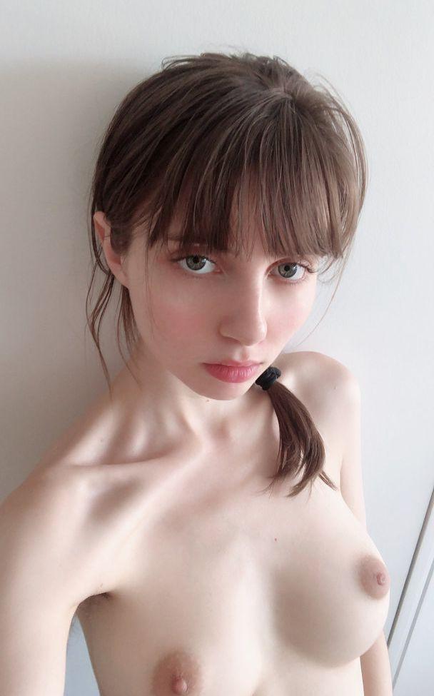 25P Liara Roux nude