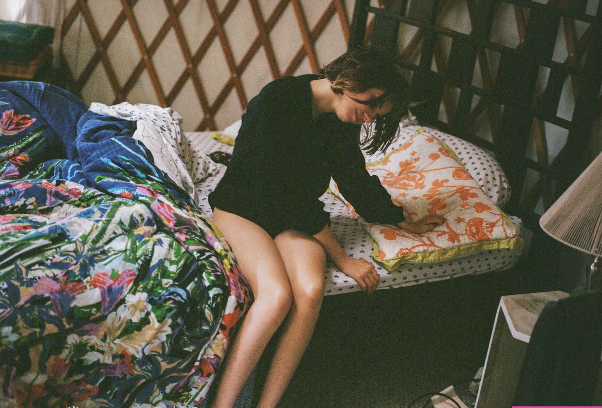 25P Liara Roux nude