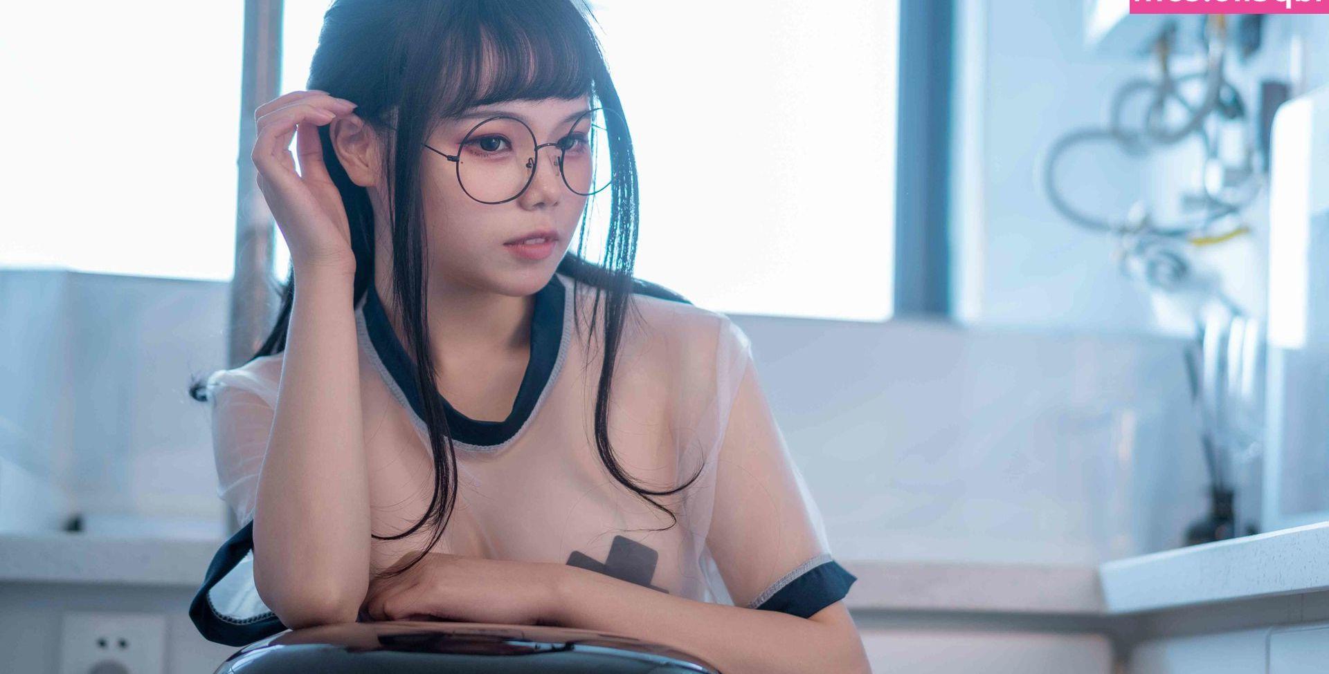 20P Qiyuemiaozi nude