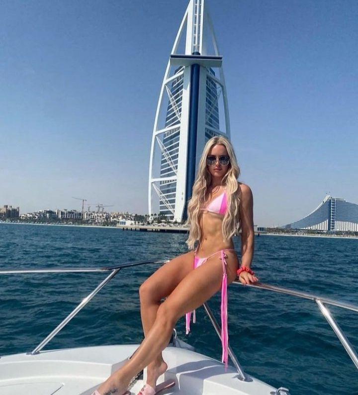 25P Charley Hull nude