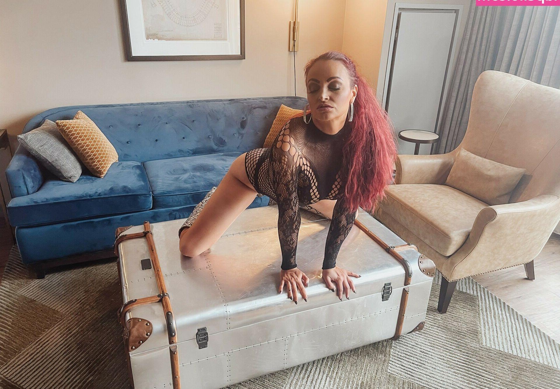 25P Maria Kanellis nude