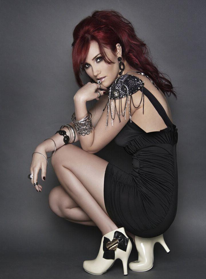 25P Dulce Maria nude