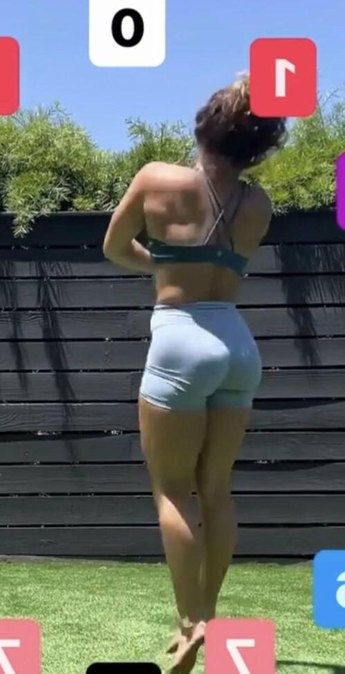 25P Demi Bagby nude