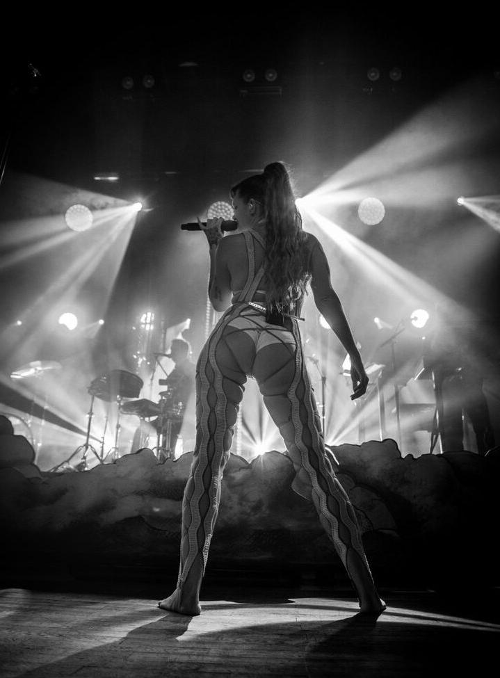 25P Tove Lo nude