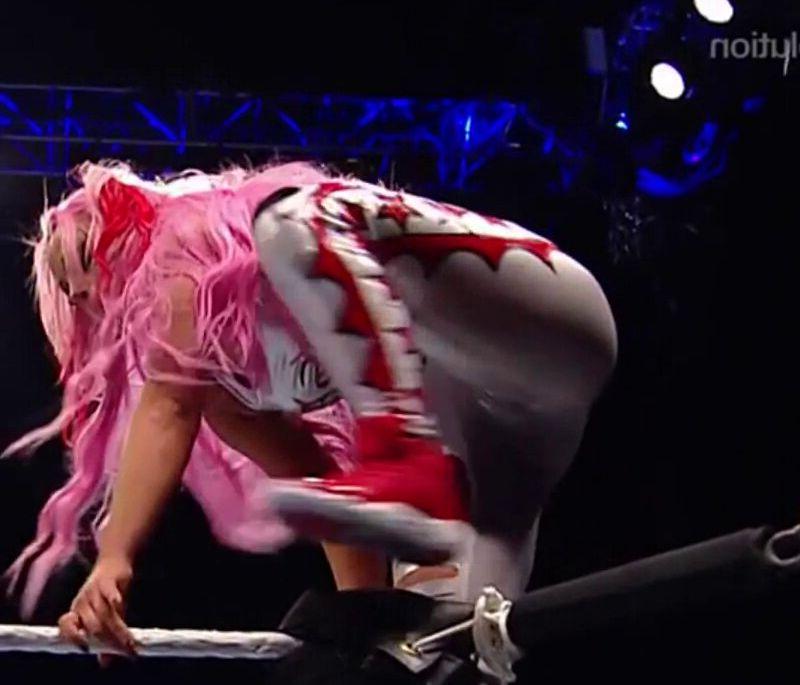 25P Liv Morgan nude