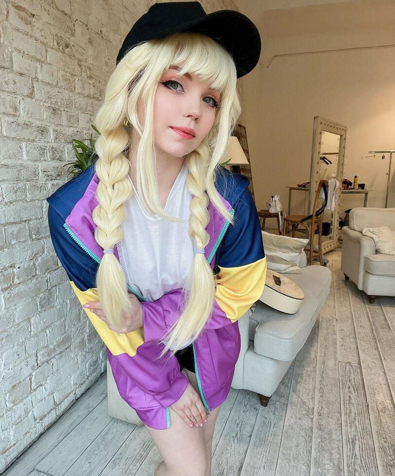 25P Caticornplay nude
