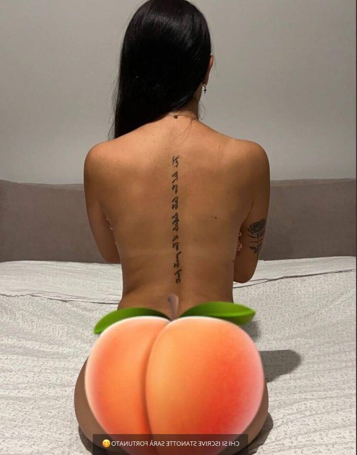 4P Jennifer Veratti nude