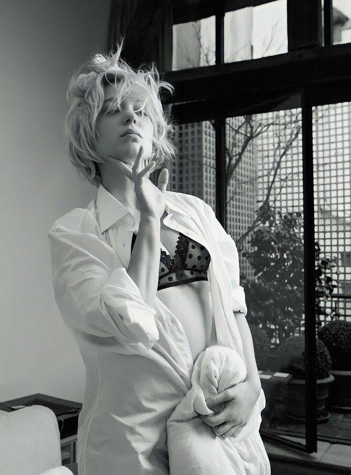 25P Lea Seydoux nude