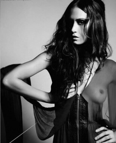 18P Helena Prestes nude