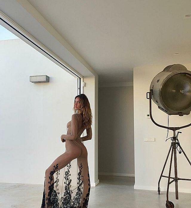18P Helena Prestes nude