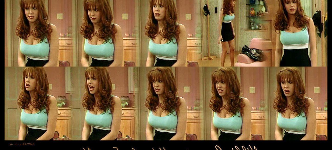 25P Nikki Cox nude