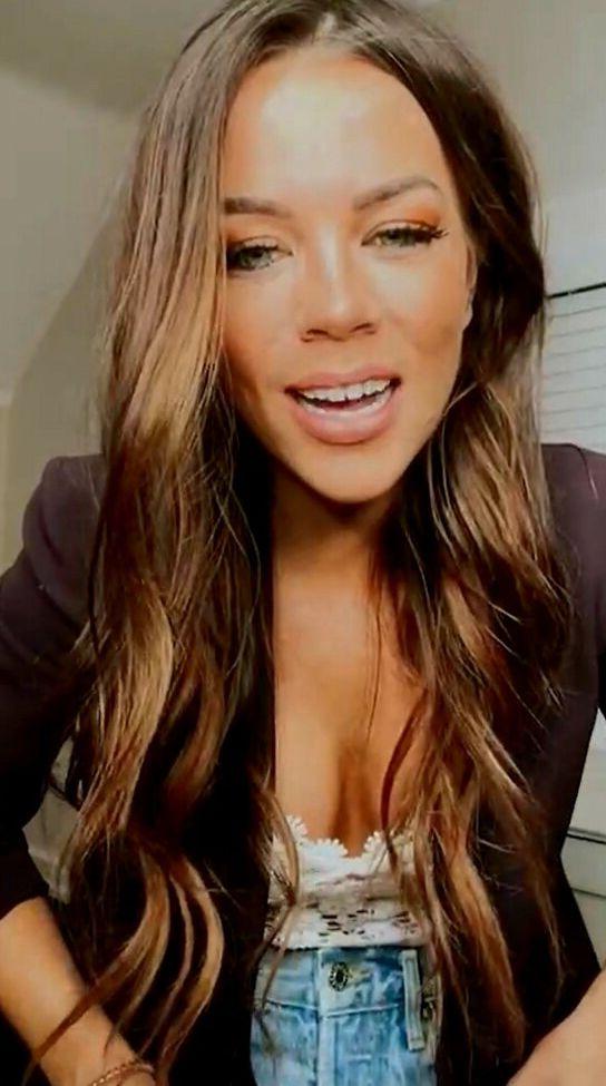 25P Jackie Redmond nude