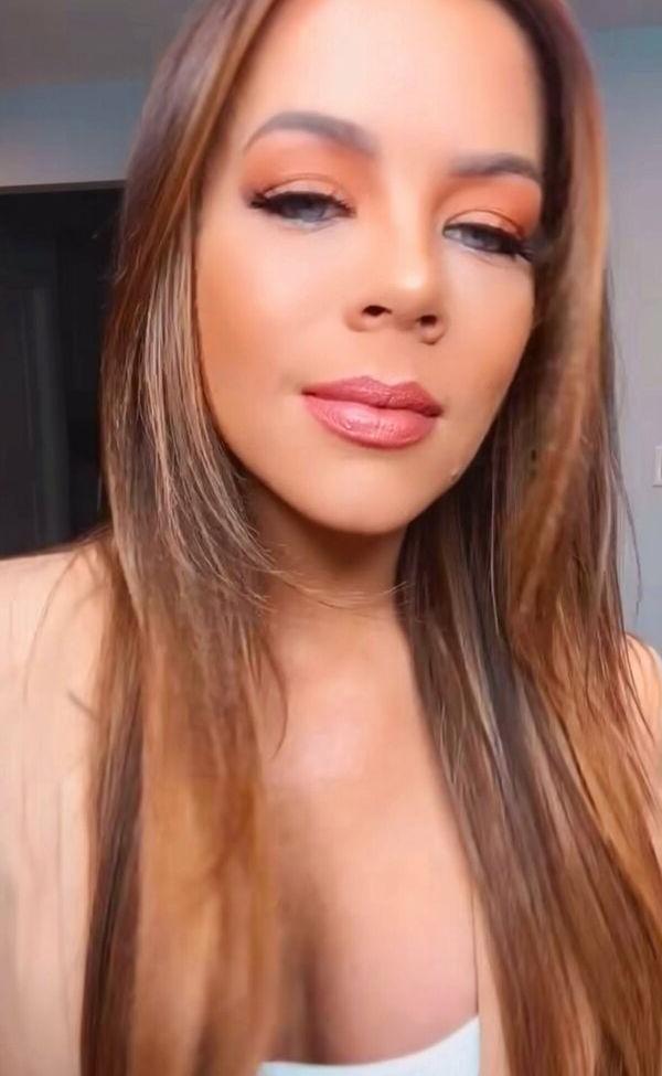 25P Jackie Redmond nude