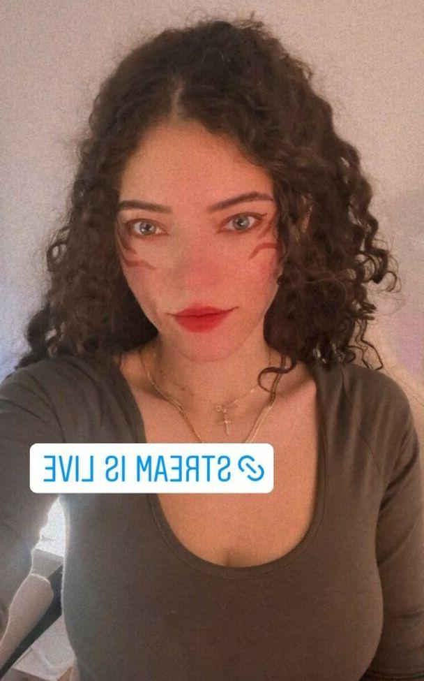 25P Brittany Venti nude