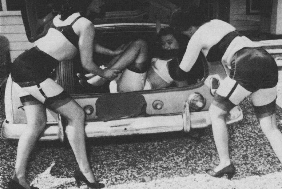 25P Bettie Page nude
